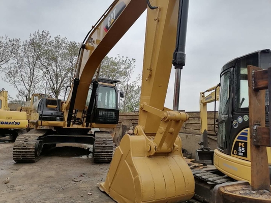 30000 KG Katze 330d Crawler Bagger in gutem Zustand mit Original-Japanischen Motor