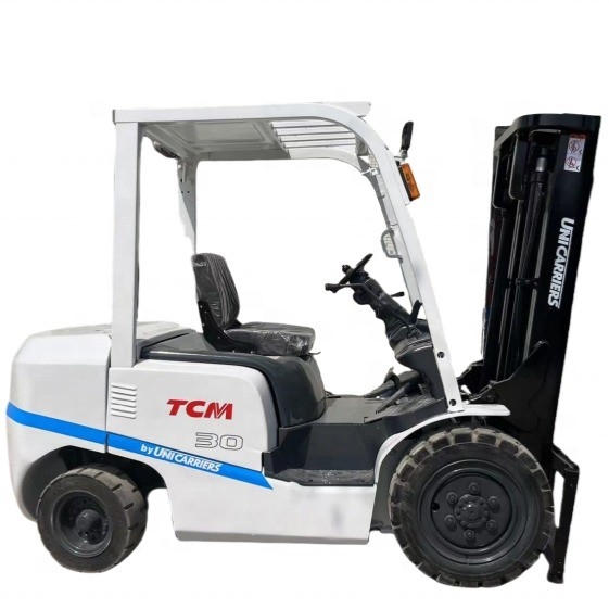Sicheres Gebrauchtes TCM 3 Tonnen 3,5 Tonnen Diesel Gabelstapler mit ISUZU YANMAR MISUBISHI Motor FD30
