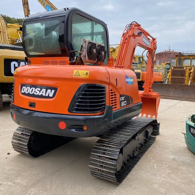 Doosan DX60 Gebrauchtbagger Japan Original Farbgraber mit 0,1m3 Eimer-Kapazität